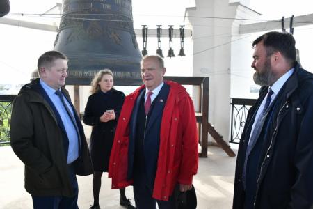 Г.А. Зюганов в Нижегородском Кремле. Фоторепортаж