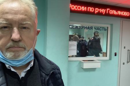 Сергей Обухов на встрече с москвичами о задержаниях активистов КПРФ: Отпускай!