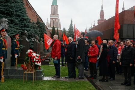 Поклон победителям