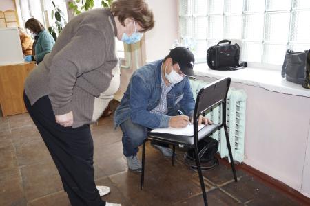 Псков. Выборы. День первый, открепительный