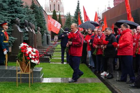 Поклон победителям