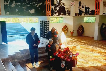 Ленинградская область почтила память Героев