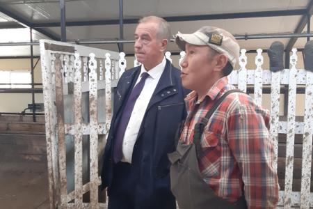 Лидер иркутских коммунистов Сергей Левченко провел встречу с партийным активом города Якутска