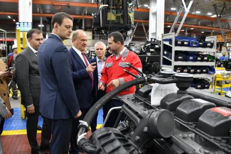 Г.А. Зюганов посетил Кировский завод в Санкт-Петербурге