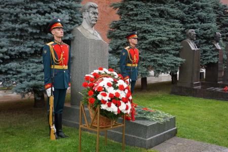 Поклон победителям