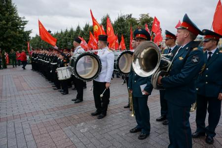 Поклон победителям