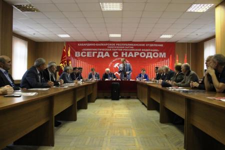 Лидер ставропольских коммунистов Виктор Гончаров: Добиваться проведения честных выборов!