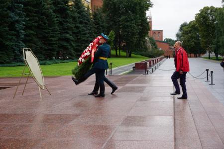 Поклон победителям