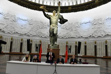 «Дорогой отцов-победителей». Г.А. Зюганов посетил Музей Победы в городе Москве