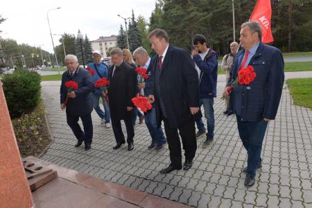 Владимир Кашин встретился с председателем Сибирского отделения РАН Валентином Пармоном