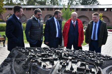 Г.А. Зюганов в Нижегородском Кремле. Фоторепортаж