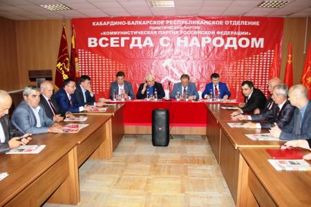 Лидер ставропольских коммунистов Виктор Гончаров: Добиваться проведения честных выборов!
