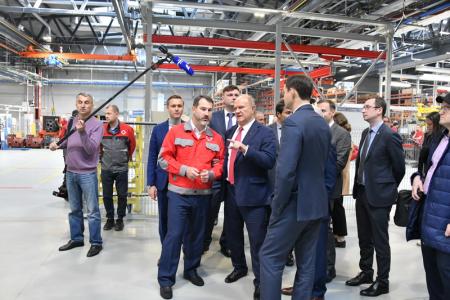 Г.А. Зюганов посетил Кировский завод в Санкт-Петербурге