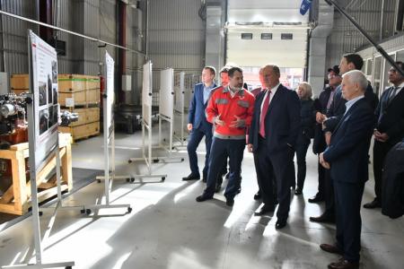 Г.А. Зюганов посетил Кировский завод в Санкт-Петербурге
