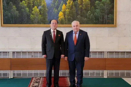 Рабочая встреча Казбека Тайсаева с Чрезвычайным и полномочным Послом КНДР Син Хон Чхолем