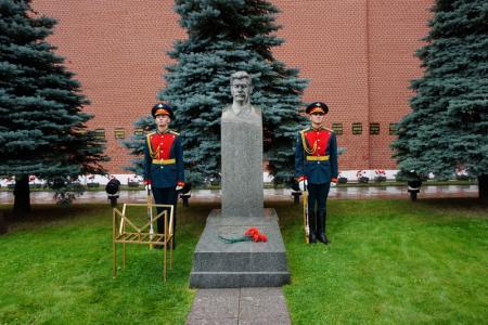 Поклон победителям