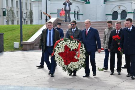 Г.А. Зюганов в Нижегородском Кремле. Фоторепортаж