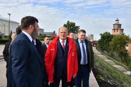 Г.А. Зюганов в Нижегородском Кремле. Фоторепортаж