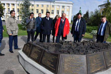Г.А. Зюганов в Нижегородском Кремле. Фоторепортаж
