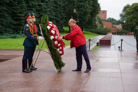 Поклон победителям