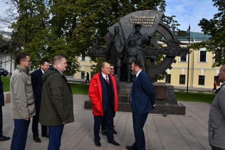 Г.А. Зюганов в Нижегородском Кремле. Фоторепортаж