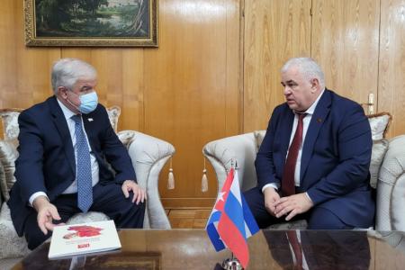 Состоялась рабочая встреча Казбека Тайсаева с Послом Республики Куба Хулио Антонио Гармендия Пеньи