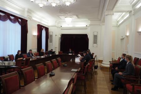 Свердловская область. Избирательная комиссия вручила удостоверения новым депутатам фракции КПРФ в Екатеринбургской городской Думе