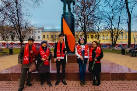 Калужские коммунисты провели автопробег в честь Дня рождения ВЛКСМ