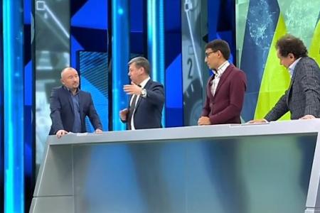 Дмитрий Новиков на Первом канале: Когда гасят Вечный огонь, за спиной у президента такой страны маячит мурло фашизма