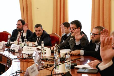 Александр Ющенко принял участие в расширенном заседании Комитета Госдумы по информполитике