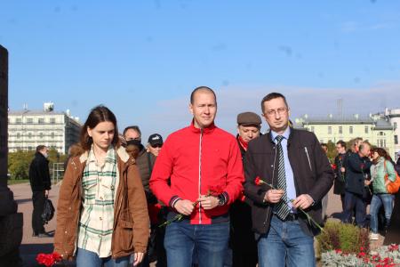 Ленинград. Памяти защитников Советской власти