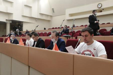 Саратовская область. Бюджет под черным полотном