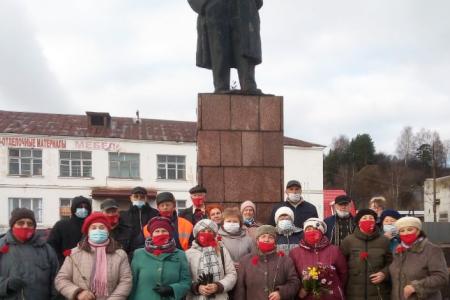 Коммунисты Ивановской области отметили 104-ю годовщину Великого Октября