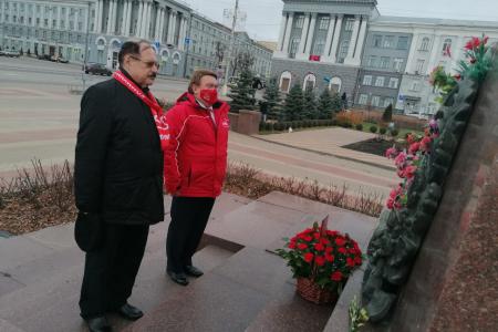 В Курске отметили 104-ю годовщину Великой Октябрьской социалистической революции