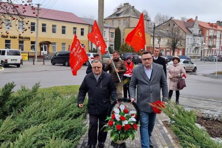 Коммунисты Калининградской области почтили память Зои Космодемьянской