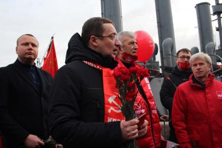 Годовщину Великого Октября, несмотря на запреты, отметили в Ленинграде