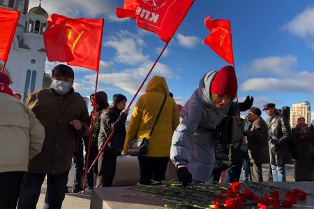 В Екатеринбурге состоялся праздничный митинг, посвященный 103-летию  Комсомола