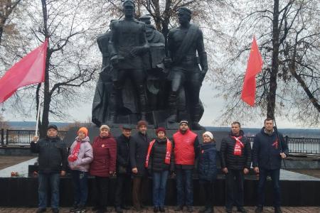 Прикамские коммунисты торжественно отметили 104-ю годовщину Великого Октября