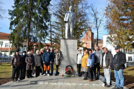 Подмосковные коммунисты: Мы продолжатели дел Великого Октября!