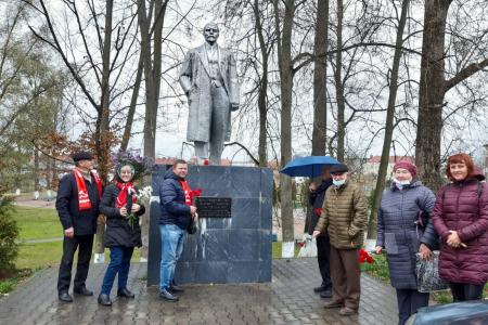 Годовщину Великой Октябрьской социалистической революции отметили в Калининграде
