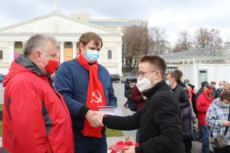 В Воронеже отметили 104-ю годовщину Великого Октября