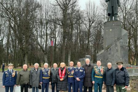 Новгородская область отмечает День Великого Октября