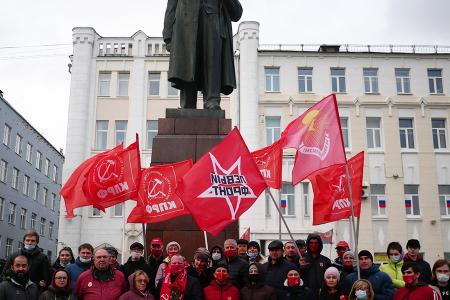 Коммунисты Ивановской области отметили 104-ю годовщину Великого Октября