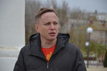 Астраханские коммунисты достойно встречают 104-ю годовщину Великого Октября
