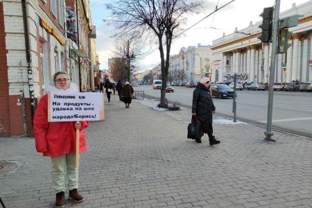 Ивановские комсомольцы вышли на пикеты против QR-кодов