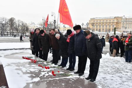 «Имя Сталина - это путеводная звезда!»