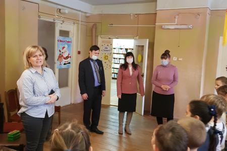 Рязань. Депутаты-коммунисты помогли создать детям новогоднее настроение