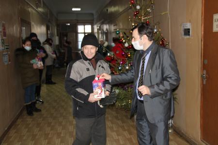 Рязань. Депутаты-коммунисты помогли создать детям новогоднее настроение