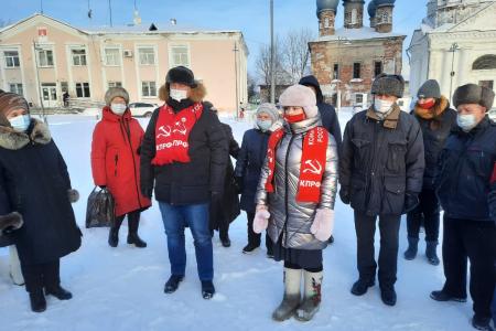 Ивановская область. Депутаты КПРФ на народном сходе в городе Юрьевец приняли наказы избирателей в связи с «оптимизацией» здравоохранения