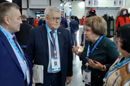 Виктор Губарев принял участие в работе XI Международного форума «Арктика: настоящее и будущее» и прокомментировал выборы главы Мирнинского района.